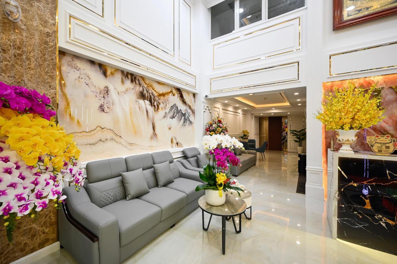 Vivian Airport Hotel Saigon Хошимин Екстериор снимка
