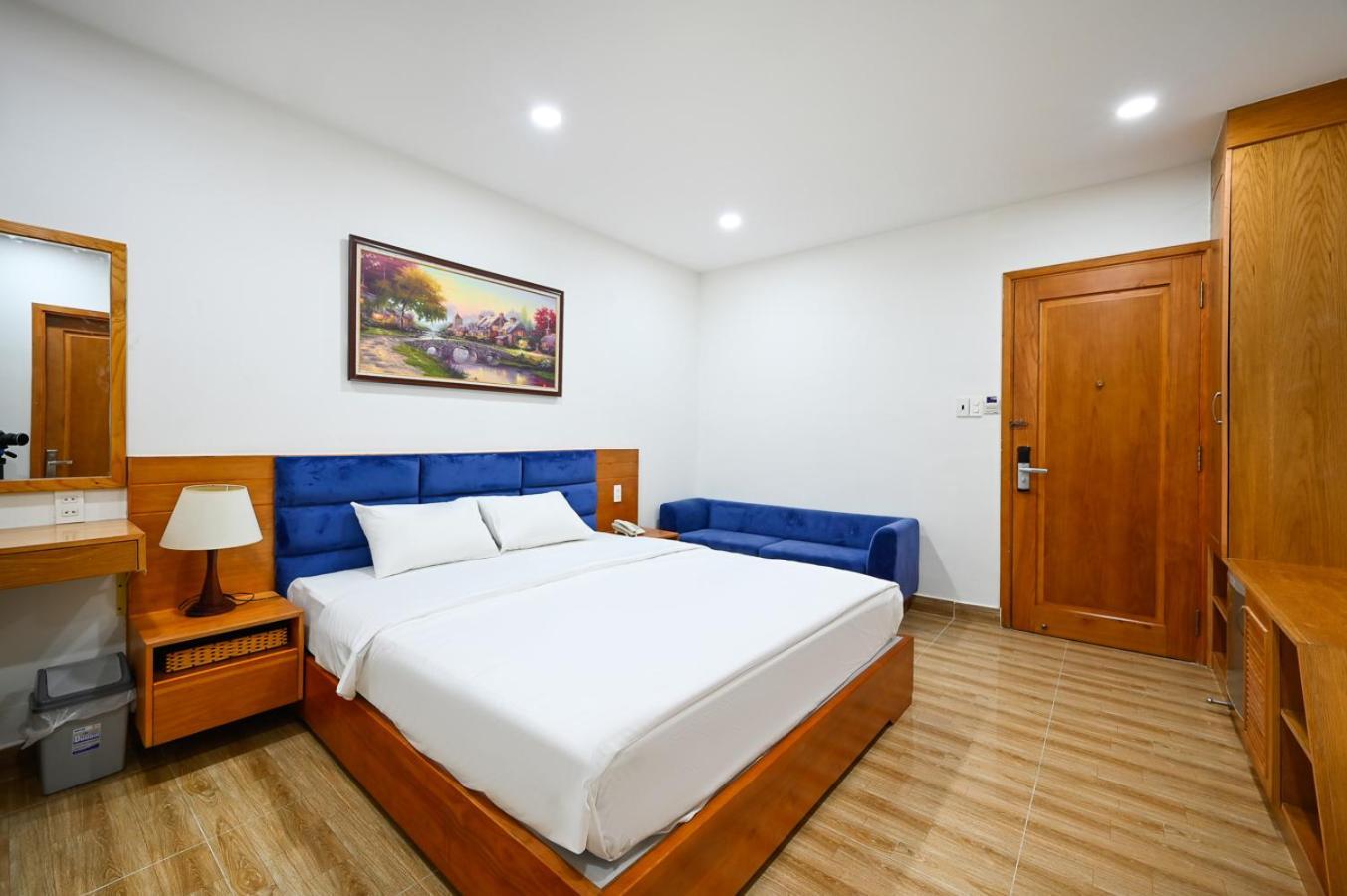 Vivian Airport Hotel Saigon Хошимин Екстериор снимка