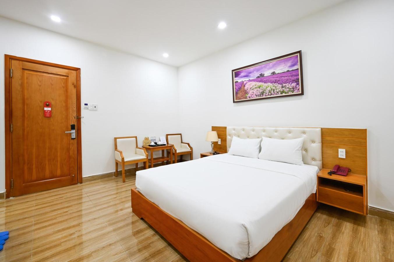 Vivian Airport Hotel Saigon Хошимин Екстериор снимка